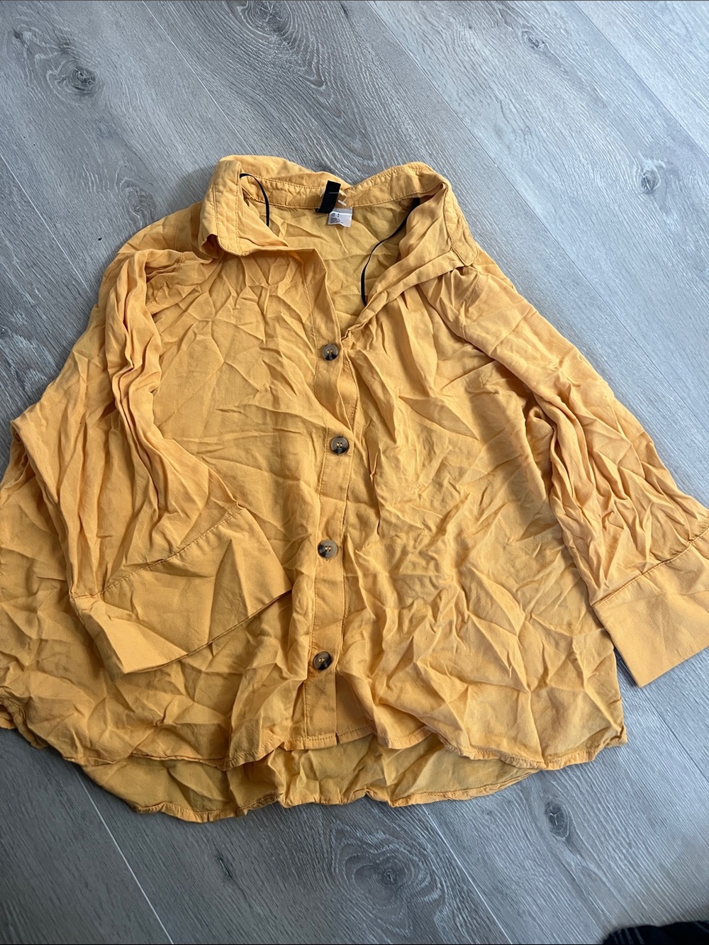 Never worn H&M Mustard Yellow Button-Down Shirt